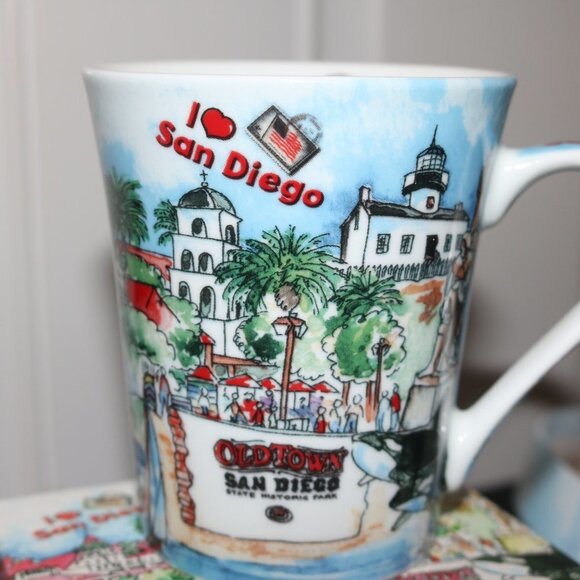 Decorative plate and mug set with plate holder in great shape - Picture 5 of 8